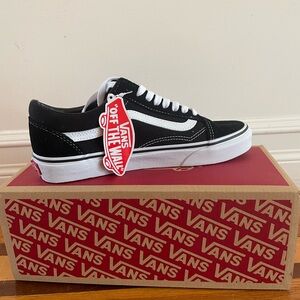 Old Skool Women’s Vans!
